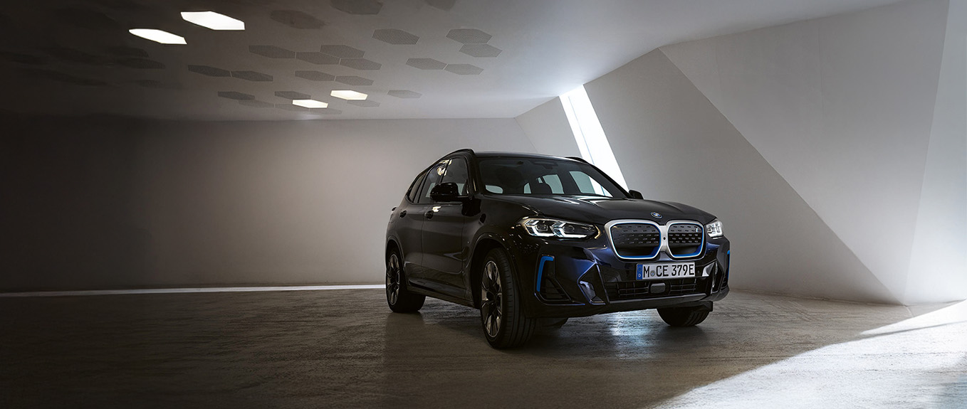 banner BMW iX3